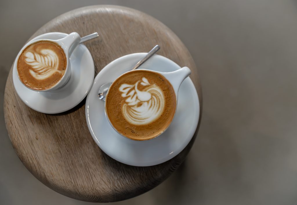 En jungel av kaffe - vet du forskjellen på caffe latte og caffe au lait?